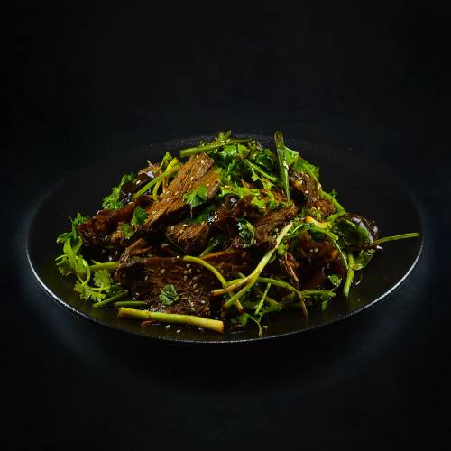 Chinese black mushrooms with veal